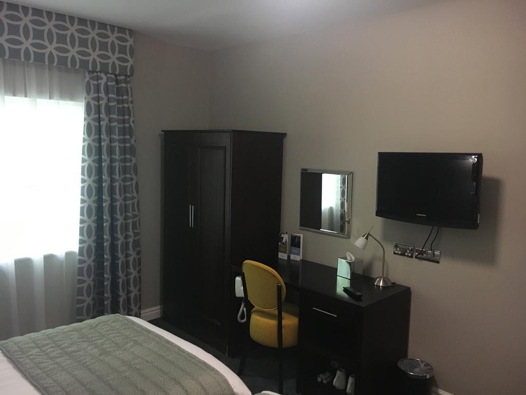 Stafford South Hatherton Hotel Penkridge Zewnętrze zdjęcie