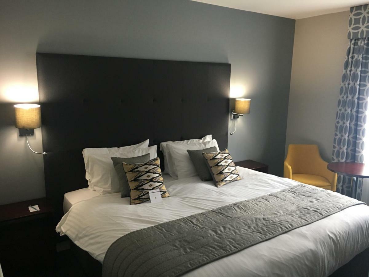 Stafford South Hatherton Hotel Penkridge Zewnętrze zdjęcie
