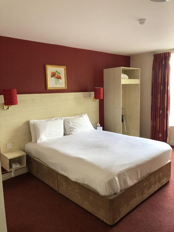 Stafford South Hatherton Hotel Penkridge Zewnętrze zdjęcie